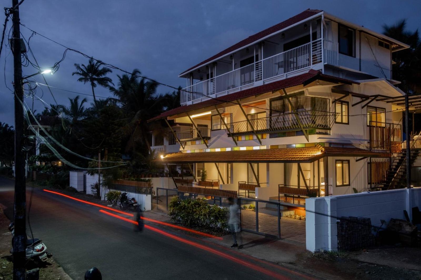 Sunfun House *